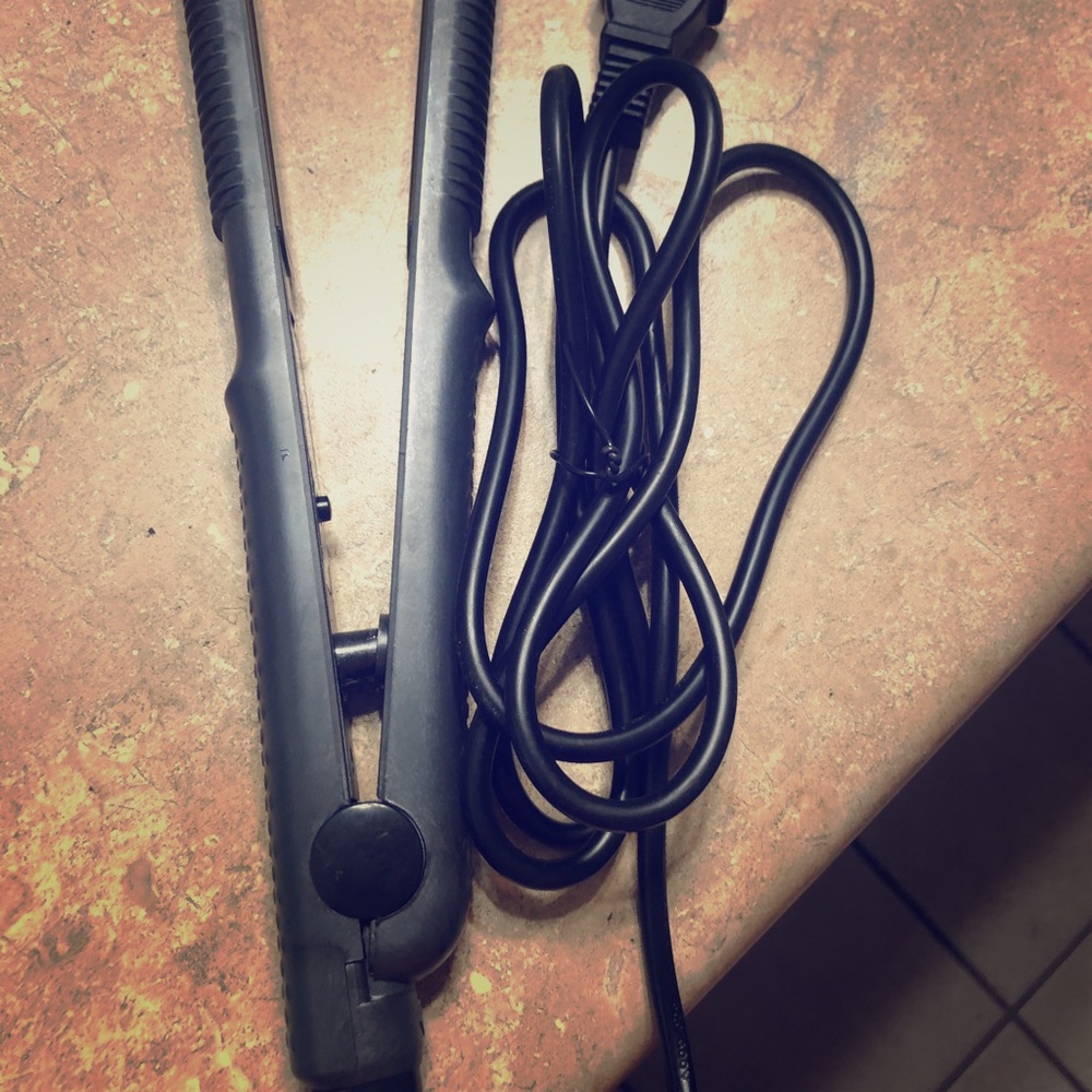 Curling & Flat Iron in 1